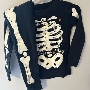 Carter's Halloween Pajama Set with Glow-in-the-Dark Design